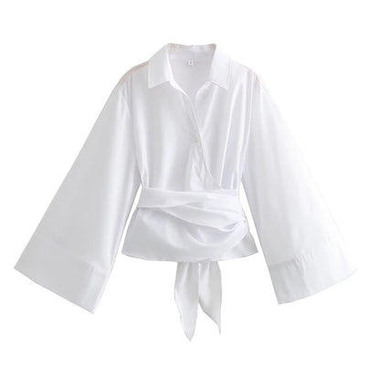 Chemise avec noeud papillon