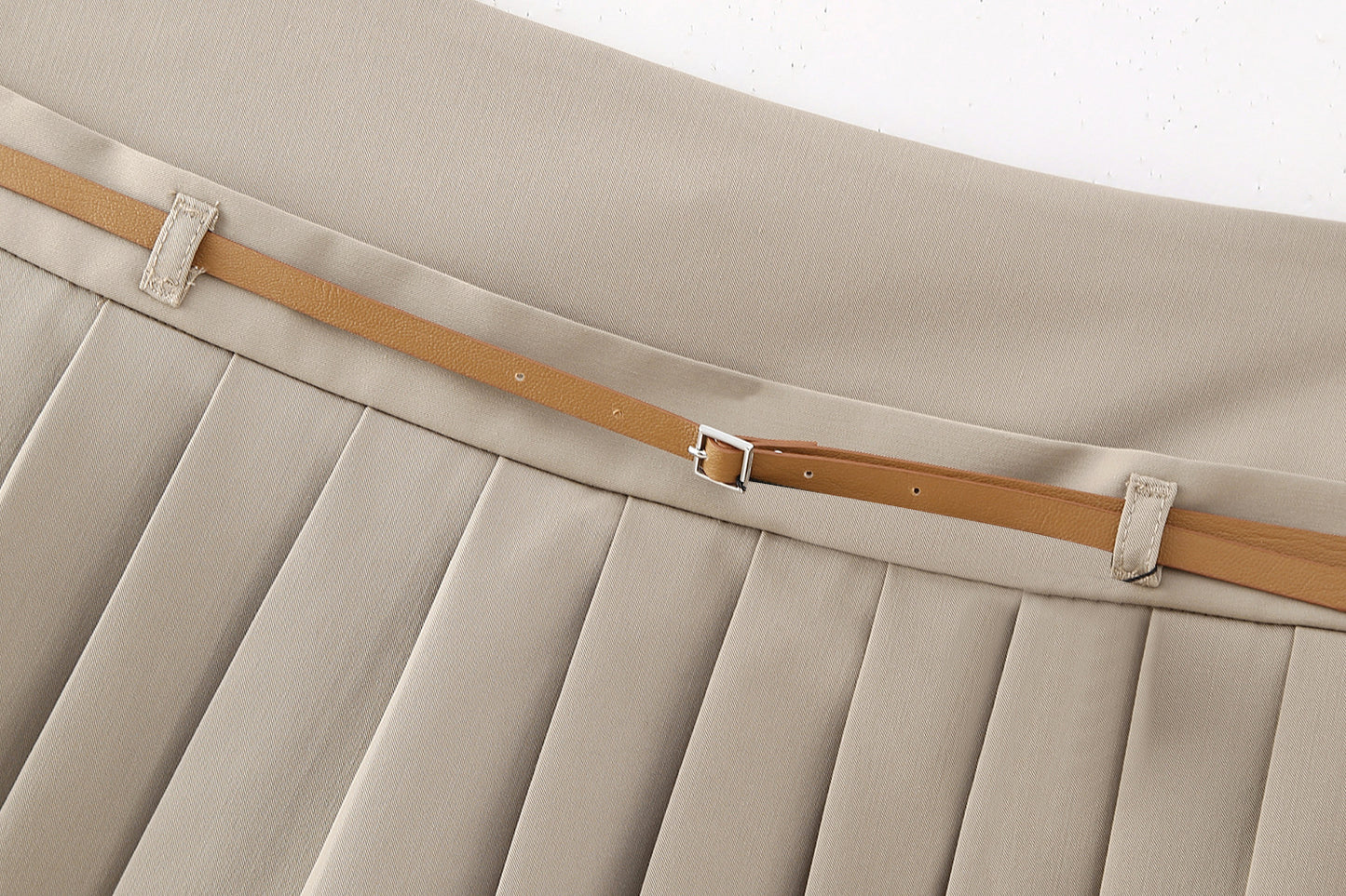 Wide Pleated Thin Belt Pantskirt