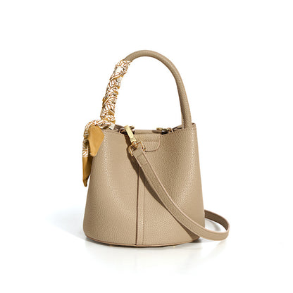 Sac seau en cuir