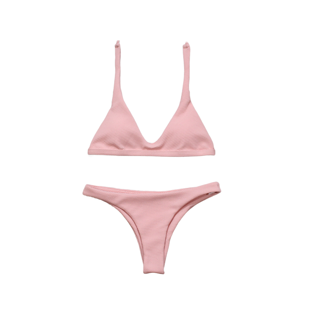 Conjunto de bikini con estructura triangular 